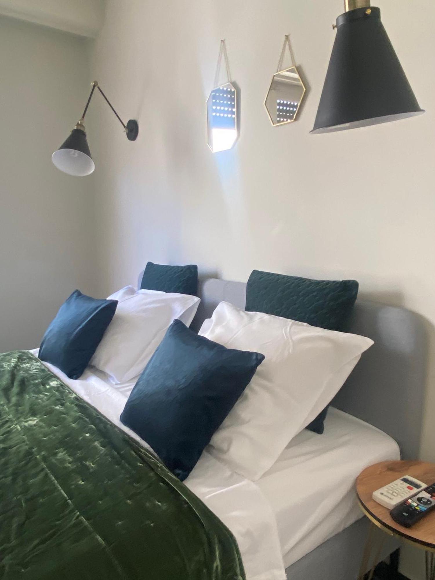 5 Rooms Αθήνα Εξωτερικό φωτογραφία